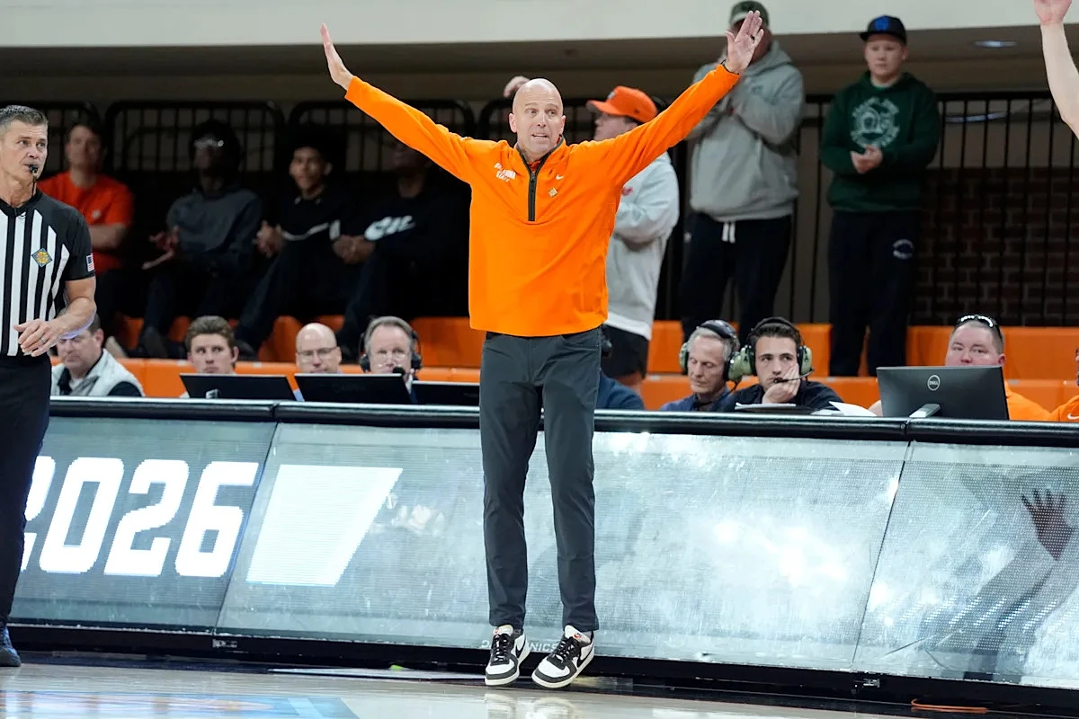 Where does Oklahoma State basketball coach Steve Lutz's salary rank among Big 12 coaches?