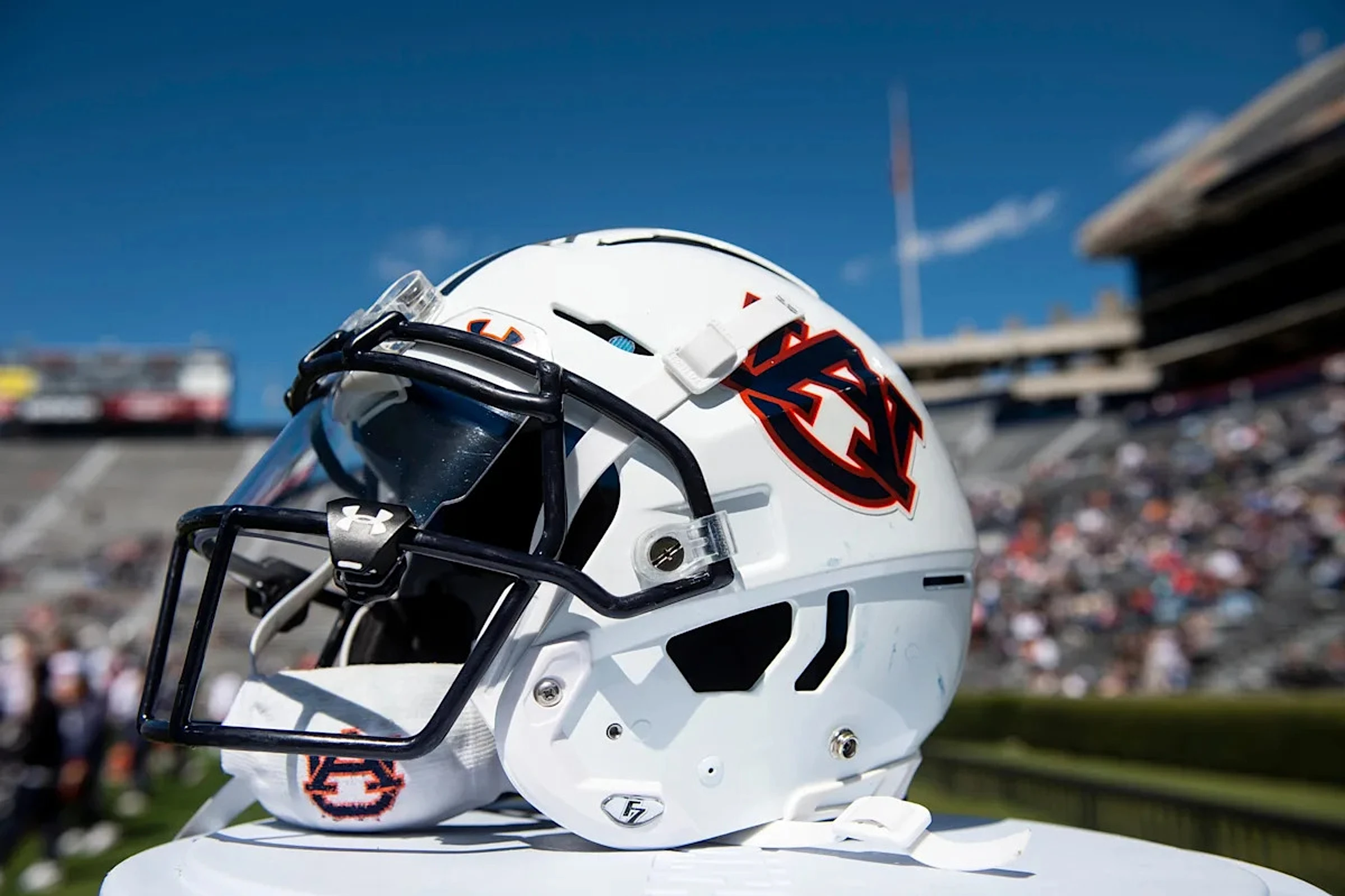Auburn football is back in the running for three-star CB Nash Johnson