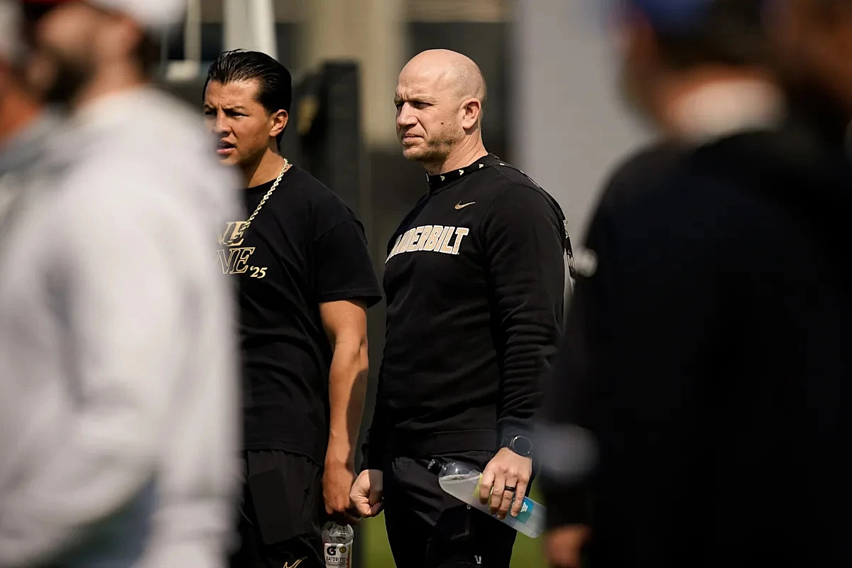 Why Vanderbilt football brought back former QB Walter Taylor as tight end