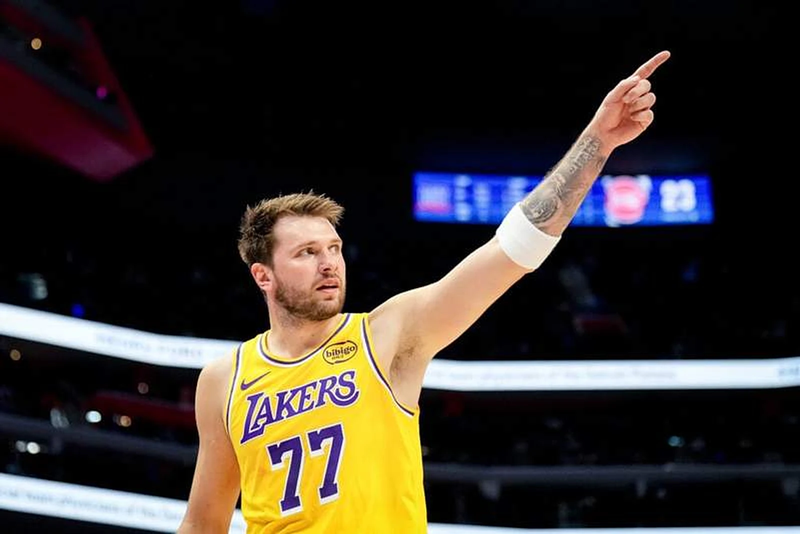 NBA Awards voter drops blunt take on Luka Doncic’s eligibility push, fuelling debate