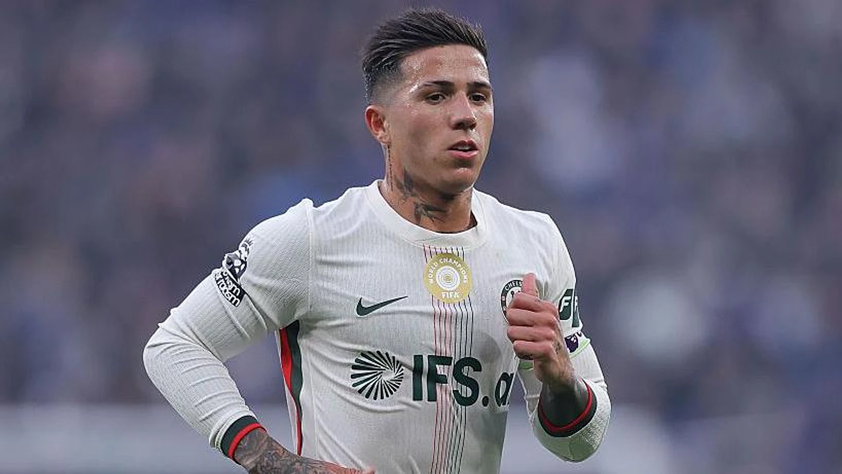 Fernandez sorry but will miss Man City - Rosenior