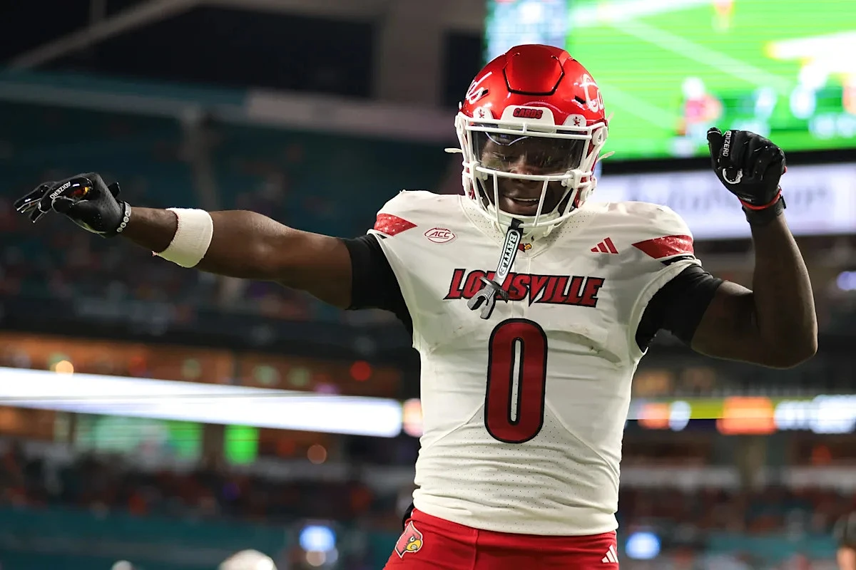 Cowboys 30-visit WR named by CFB coaches as elite sleeper pick
