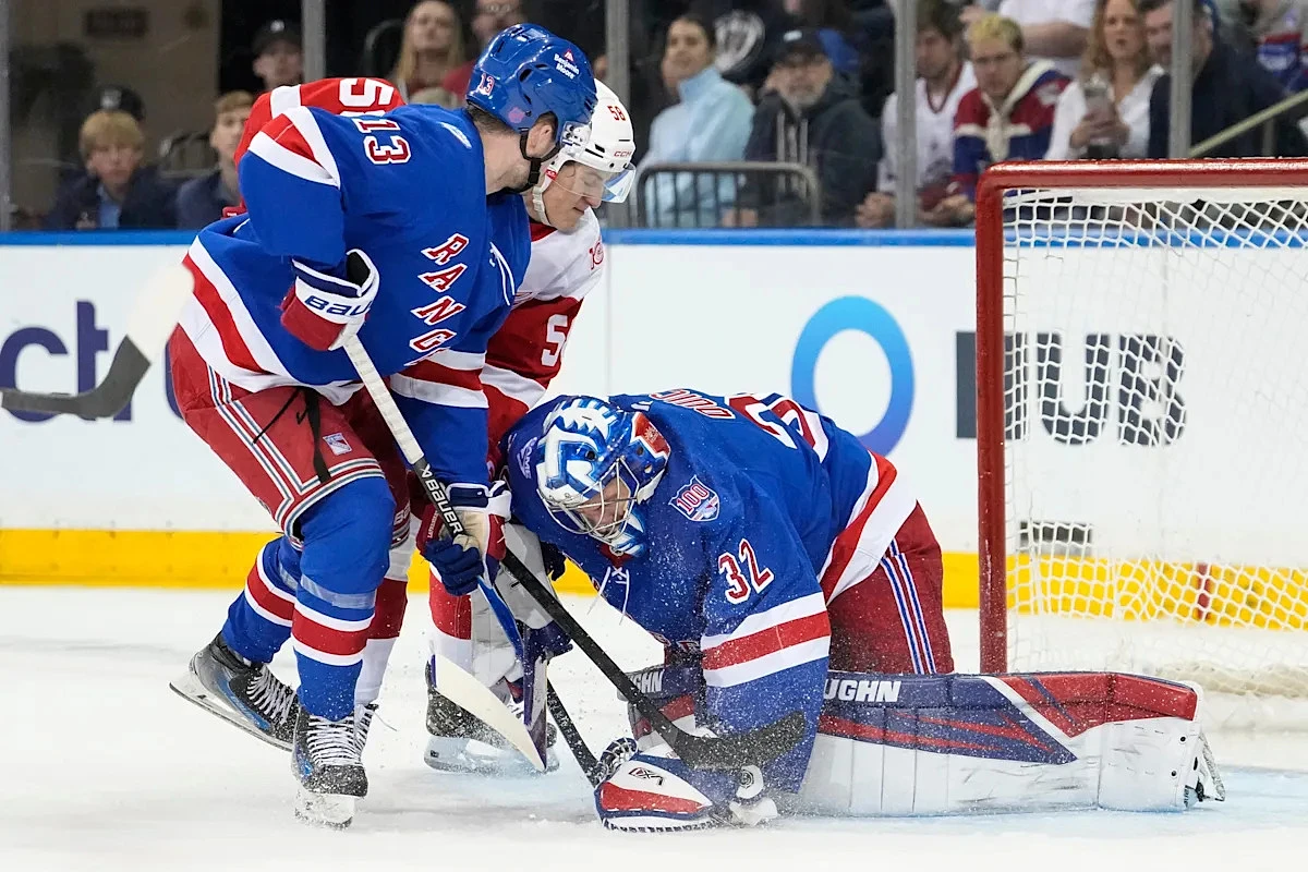 Reinhardt's 2nd goal leads Panthers past the Rangers 3-2, spoils Jonathan Quick's last game in net