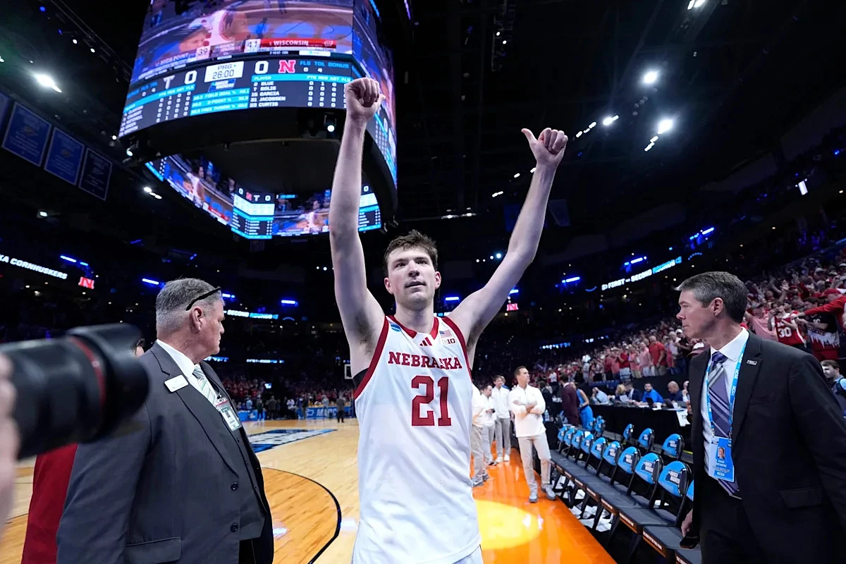 Nebraska basketball star Pryce Sandfort announces return next season