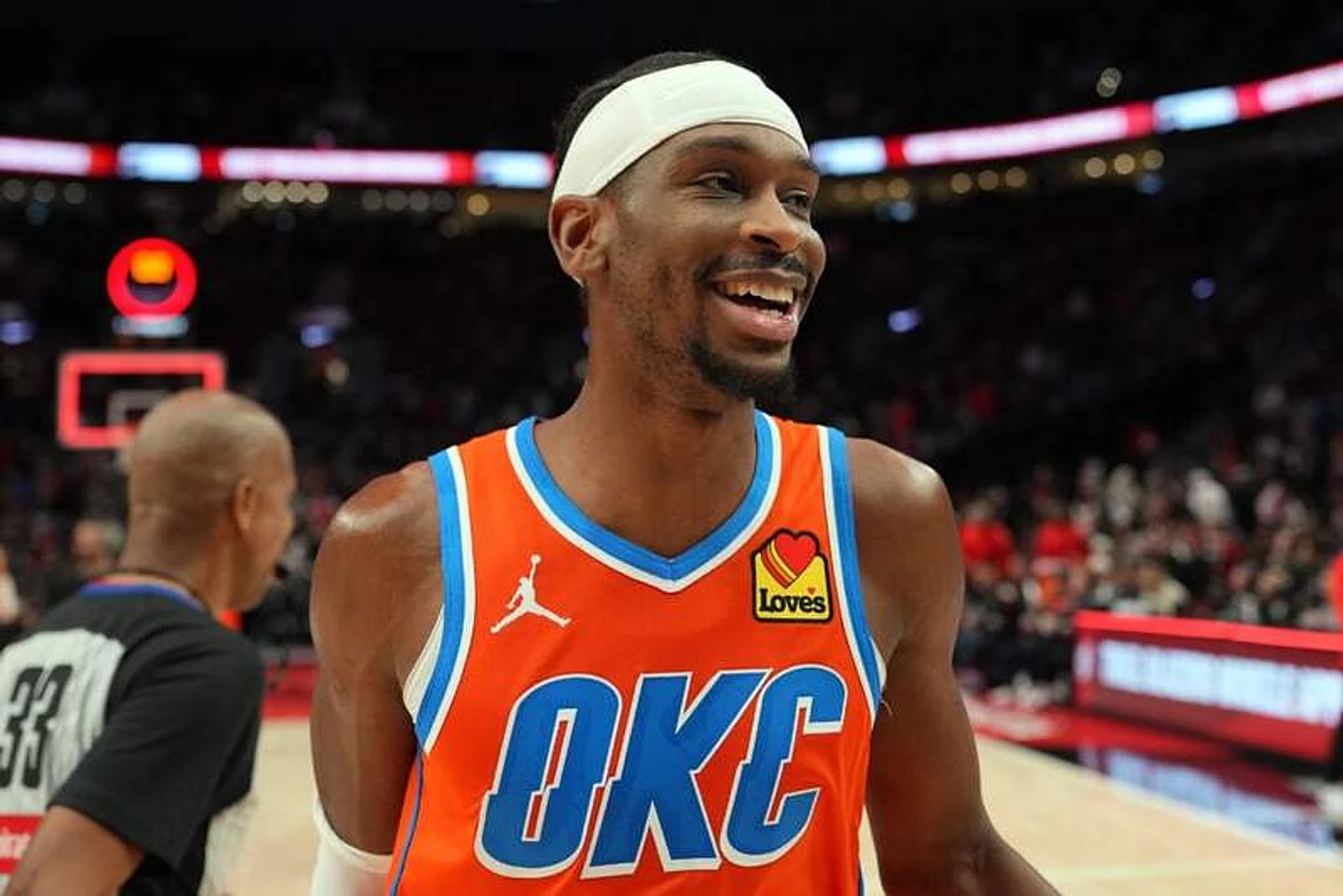 Shai Gilgeous-Alexander breaks Michael Jordan record with elite scoring efficiency