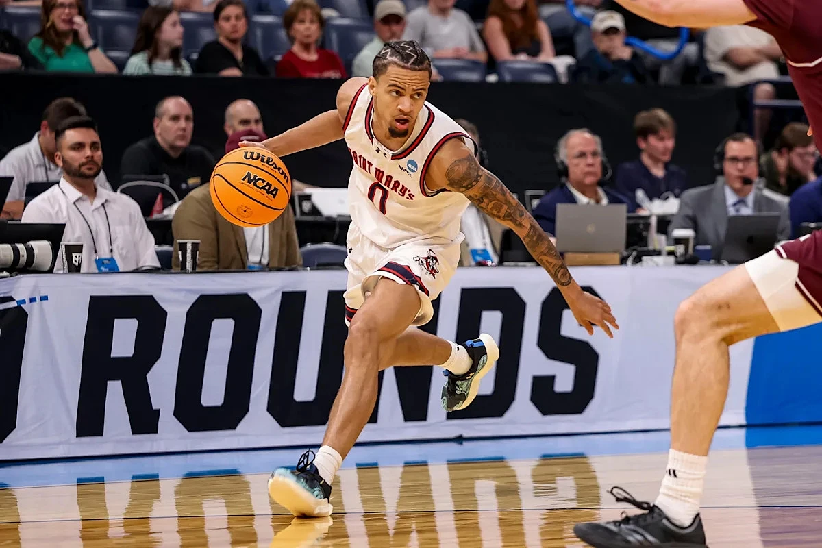 Oregon hosting Saint Mary's transfer G Mikey Lewis for visit