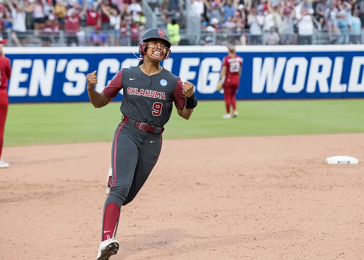 Where did the Oklahoma Sooners land in NFCA Coaches Poll?