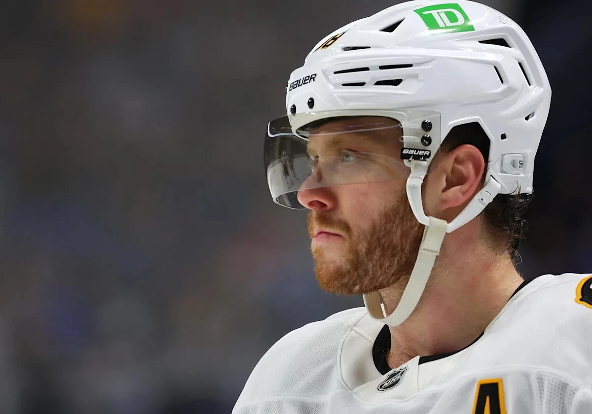 Bruins' David Pastrnak Hits Rare NHL Feat With Latest 100-Point Season