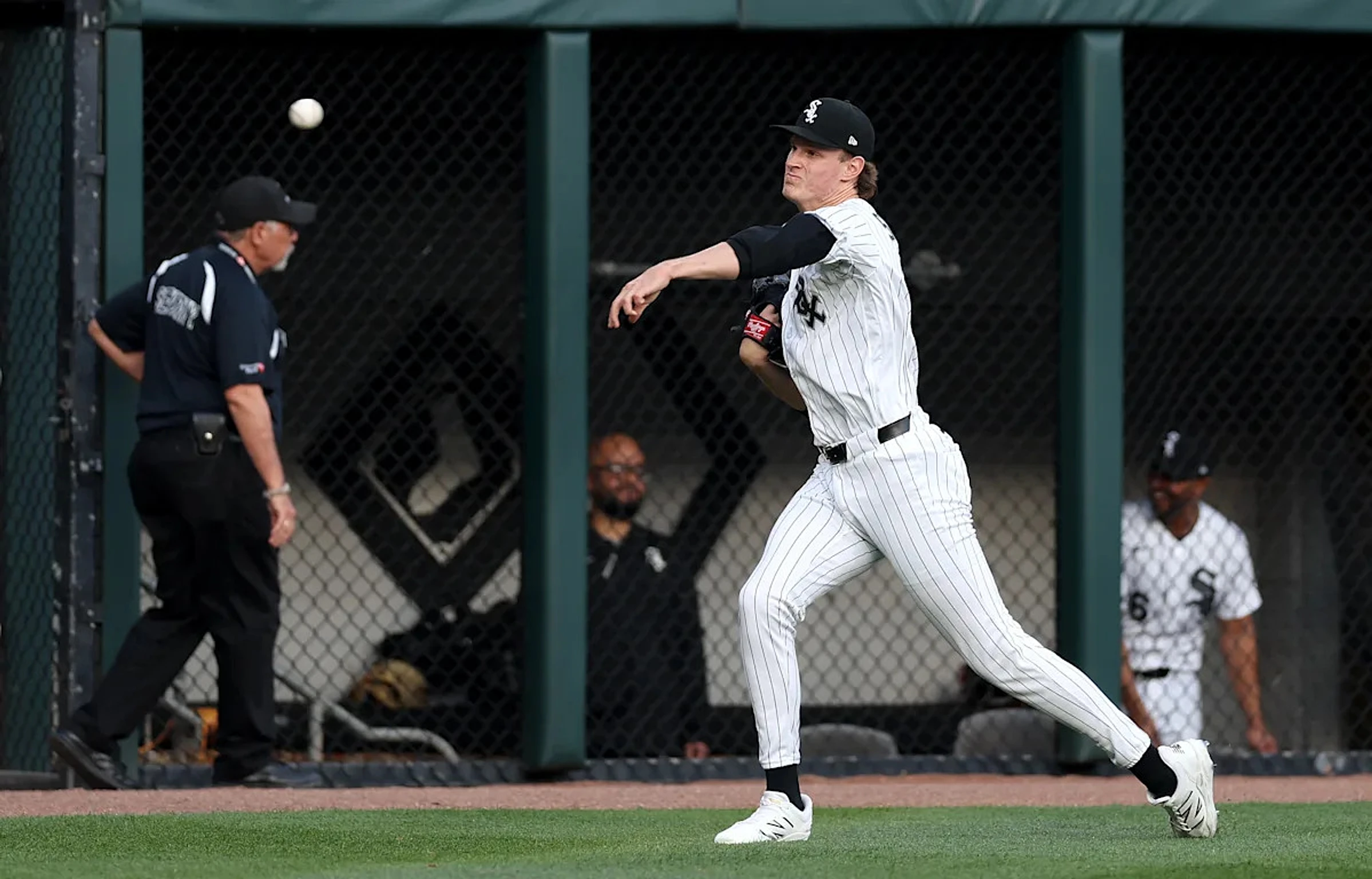Column: Rebuilds come and go, but Chicago White Sox fans still relish moments like Noah Schultz’s debut