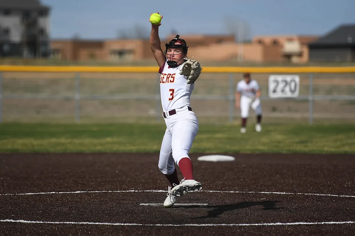LaFramboise, Visker help Harrisburg softball rout Brandon Valley