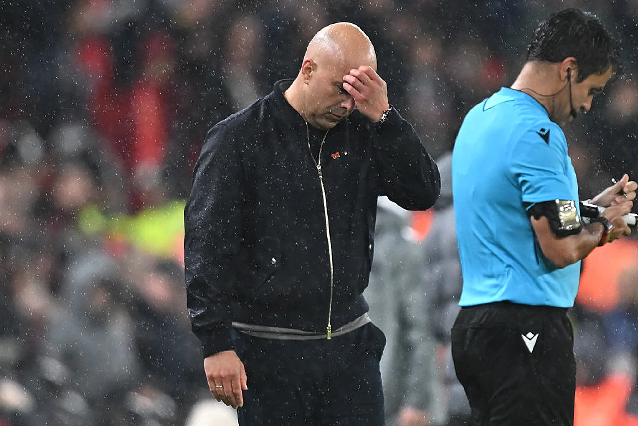 📸 Thanks for nothing! CL VAR shows ref the wrong penalty area! - Image 1