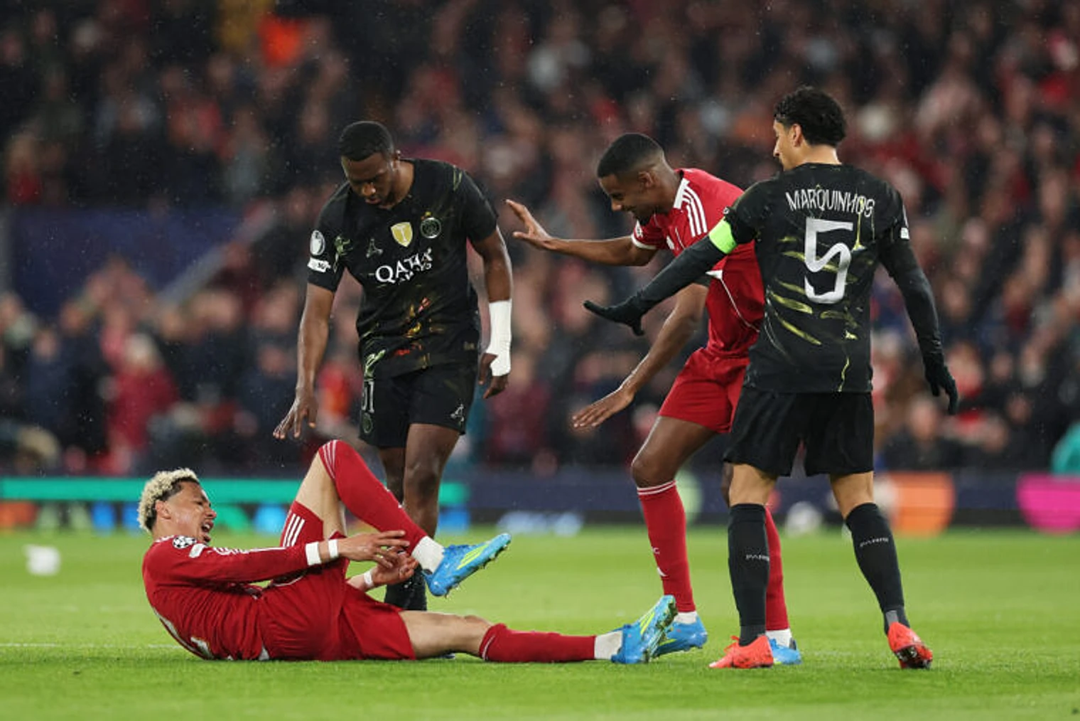 Ekitike suffers potential season-ending injury in Liverpool loss to PSG