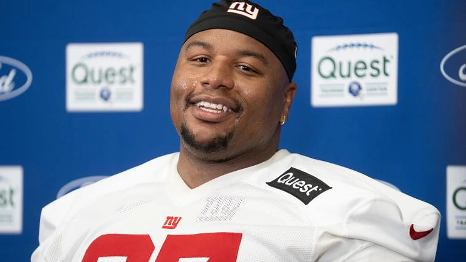 Dexter Lawrence trade market opens as Giants hit contract wall