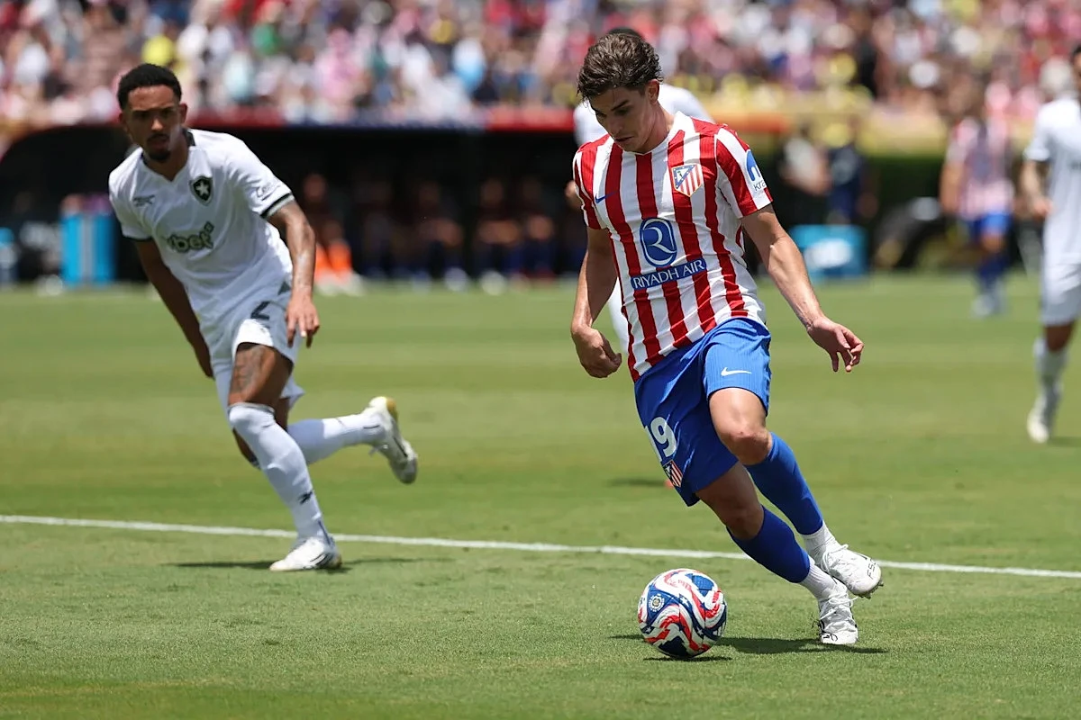 Julian Alvarez Among 5 Players PSG Targets for Summer Transfer Window