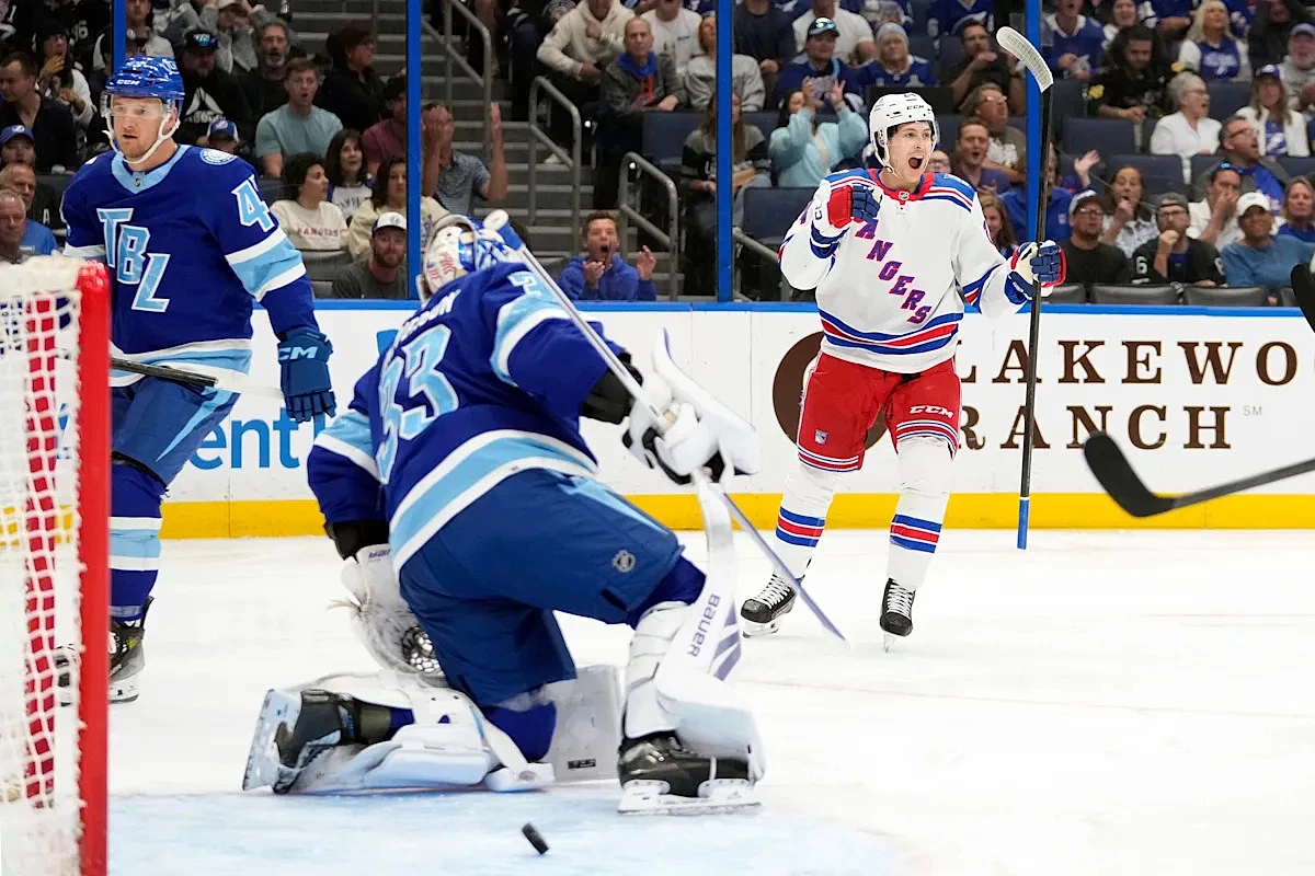 Kartye scores 2 goals as the Rangers beat the Lightning 4-2