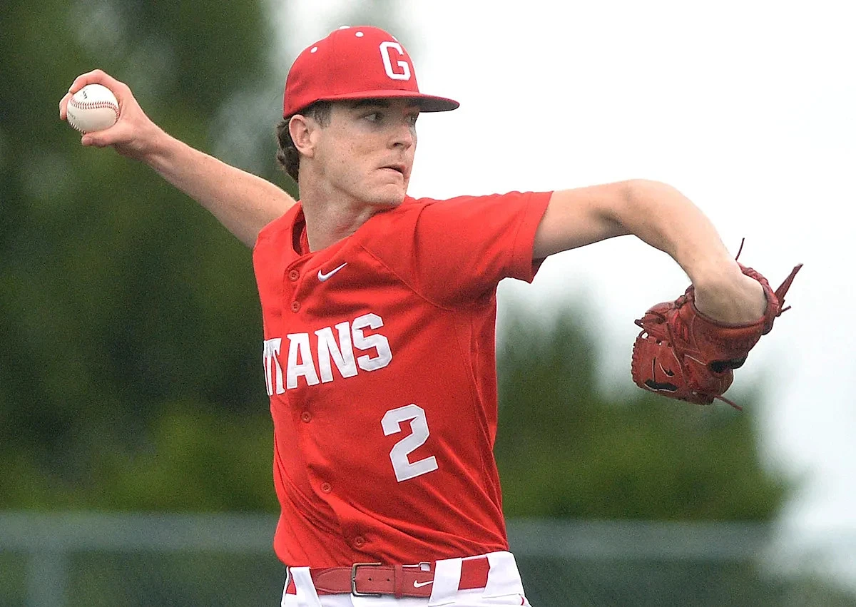 Huff, Hale give Glenwood more of the same in comeback win over Routt