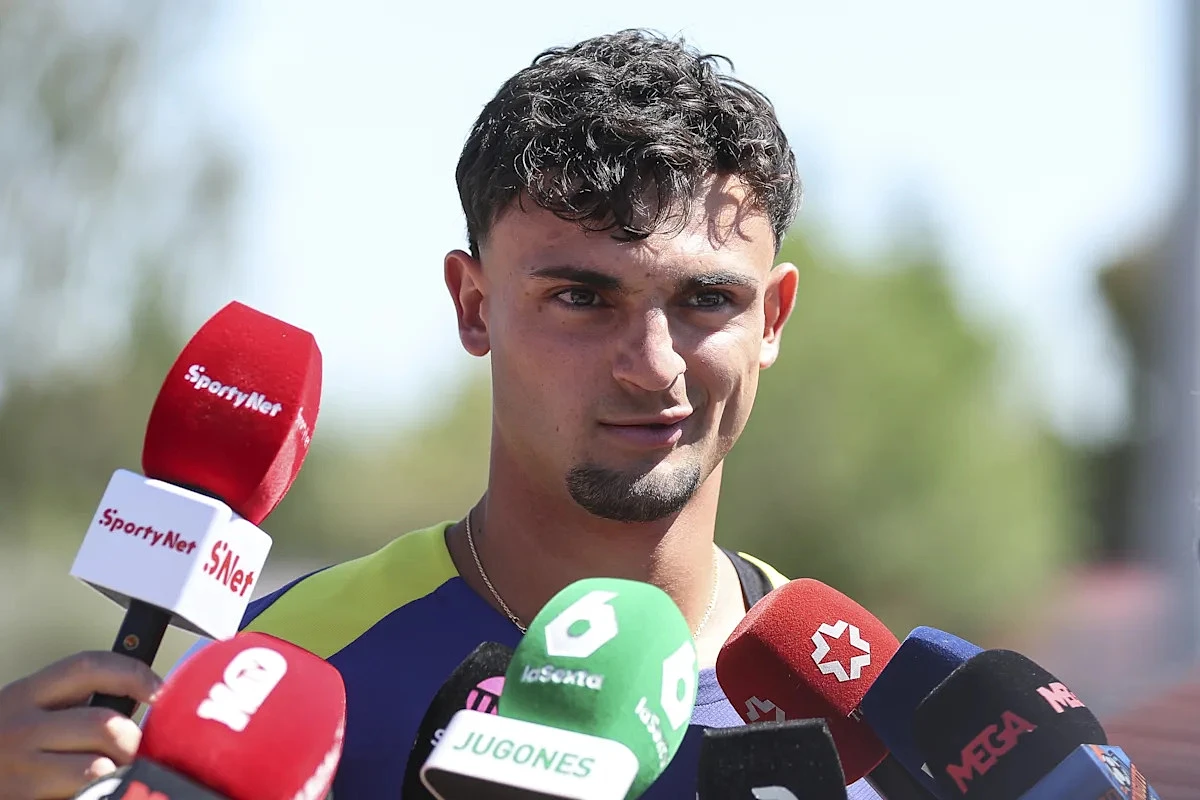 Marc Pubill breaks his silence on controversial penalty decision during Barcelona’s clash with Atletico