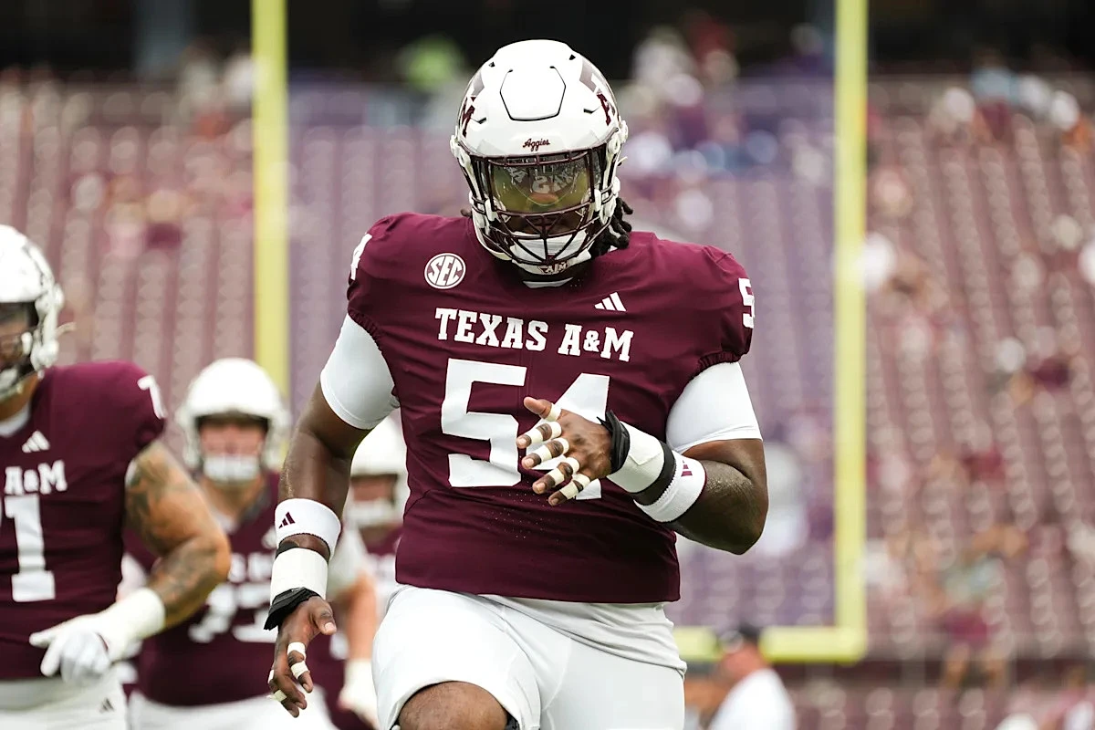 HC Mike Elko is confident in Texas A&M's 'deeper' O-line rotation