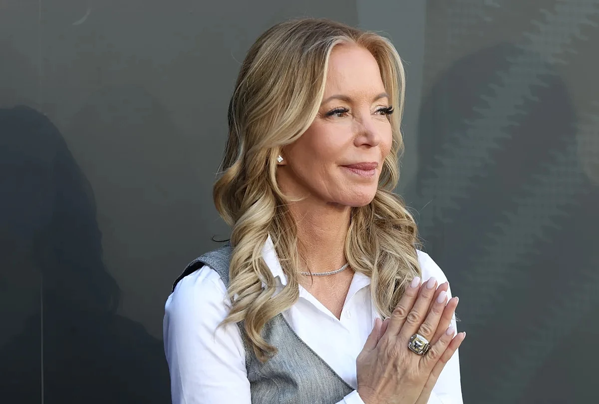 Jeanie Buss reveals whether she wants LeBron James to stay with Lakers