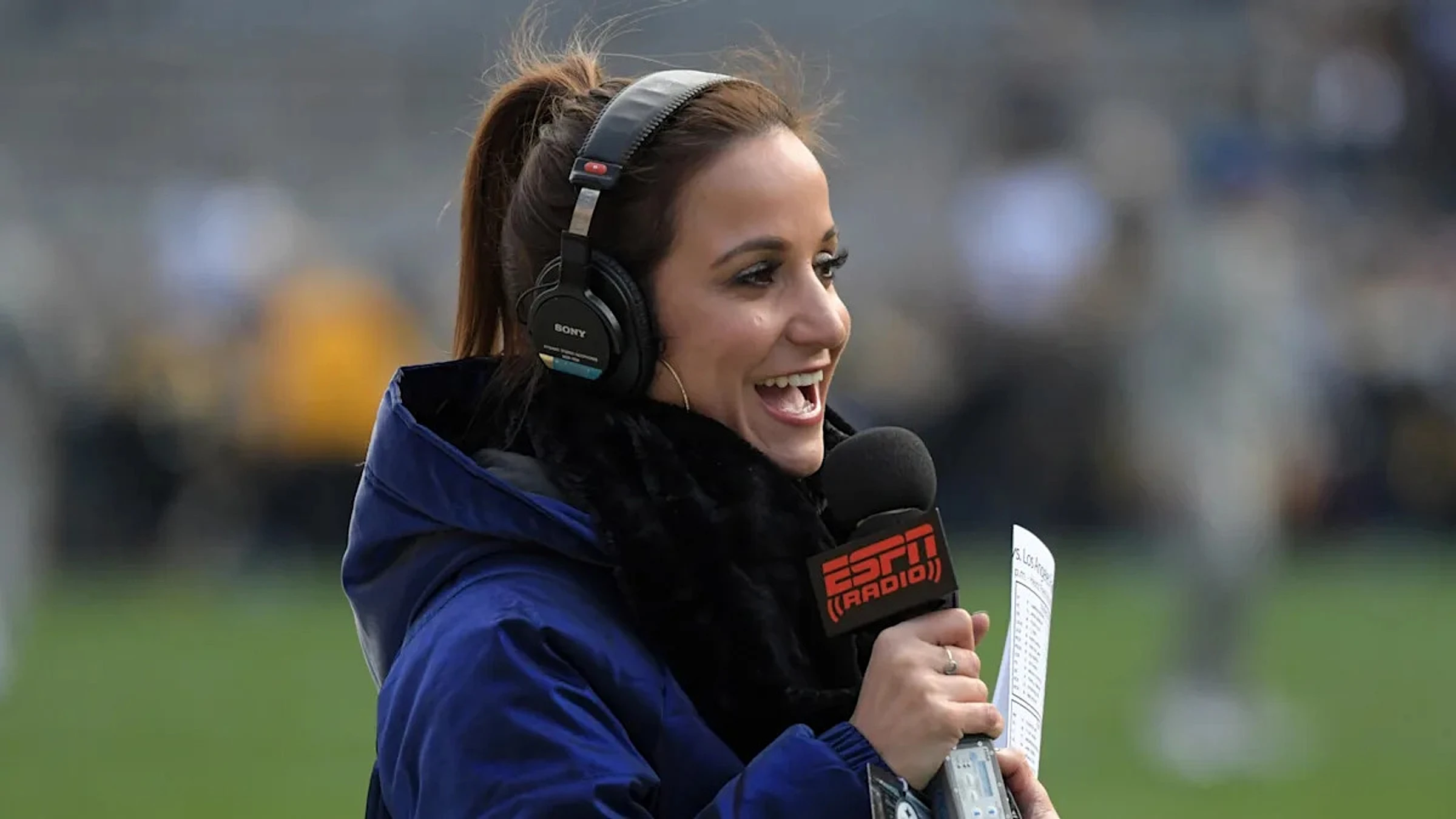Latest photos of Mike Vrabel and Dianna Russini put her ESPN reporting in spotlight