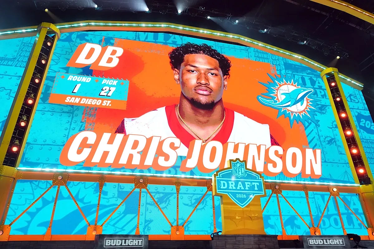 Dolphins trade up to get CB Chris Johnson