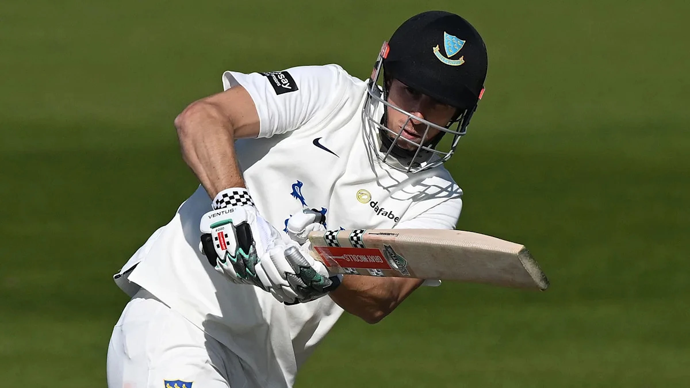 Simpson sets up Sussex with hundred against Yorks