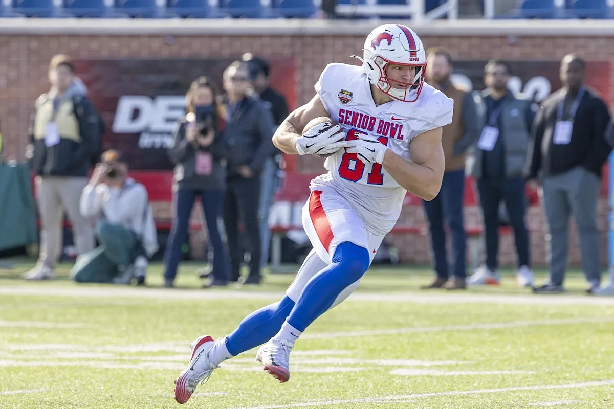 Ravens trade up to select SMU TE Matthew Hibner in 2026 NFL Draft