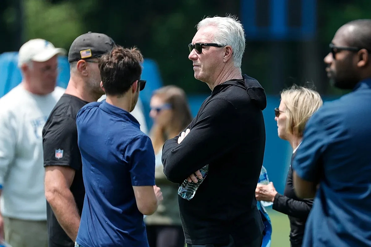 Lions honor outgoing president Rod Wood with draft room T-shirt