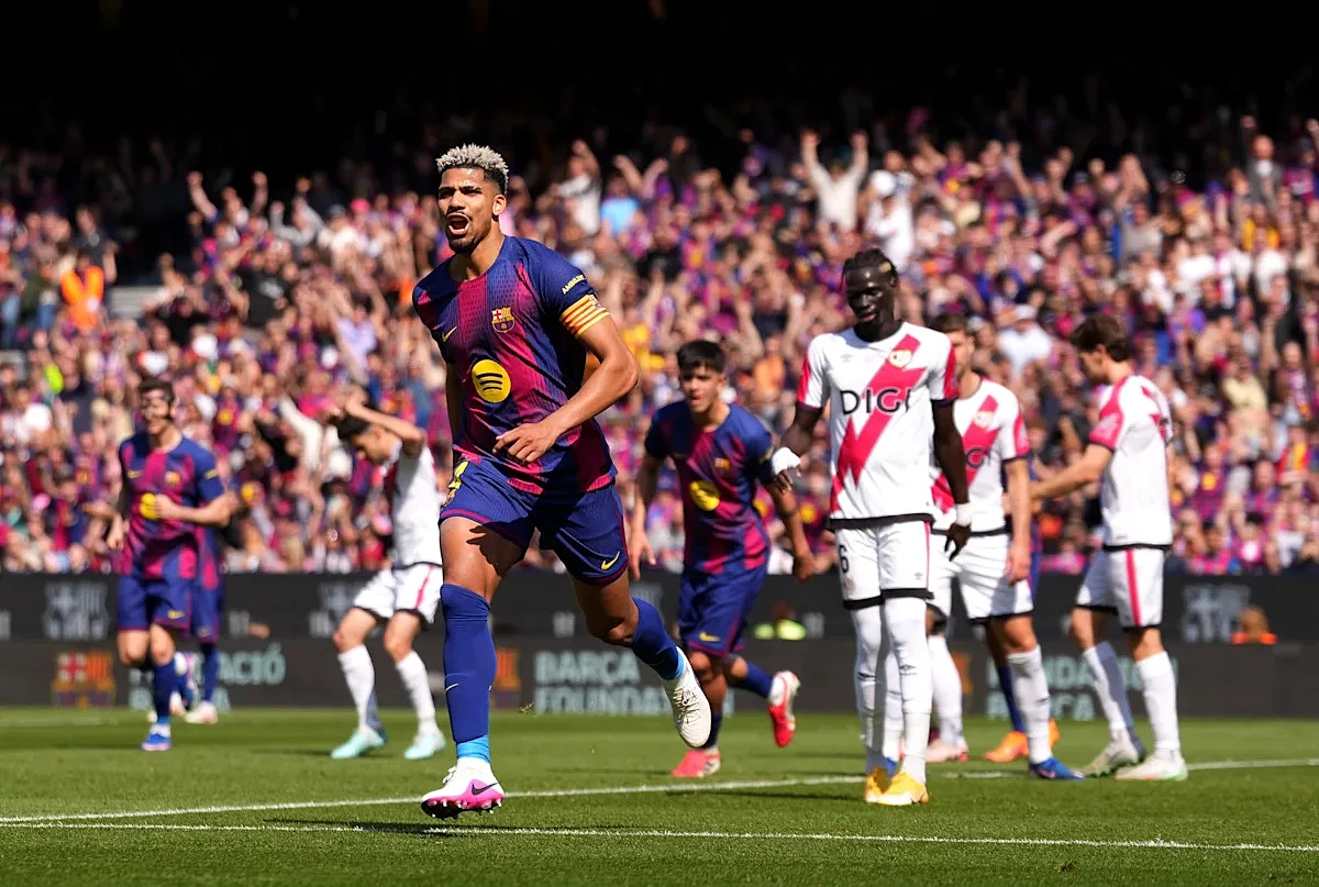 Barcelona defender intends to block summer transfer offers from Liverpool