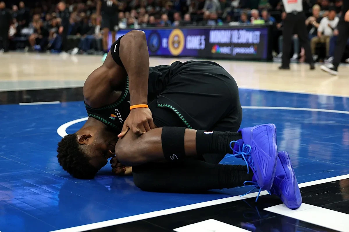 Anthony Edwards injury: Is Timberwolves star playing tonight vs. Nuggets?