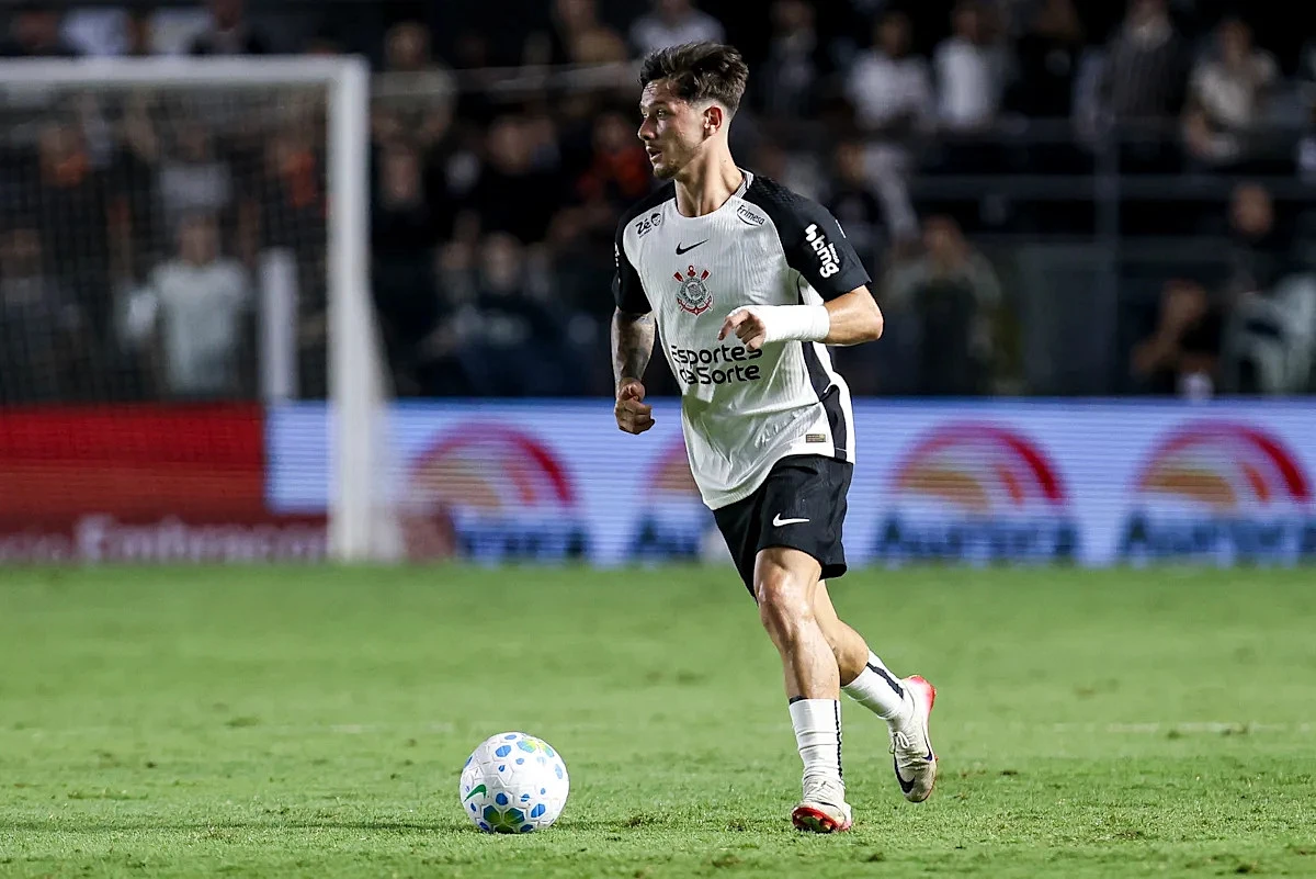Diniz puts Garro back centre stage at Corinthians, see the stats