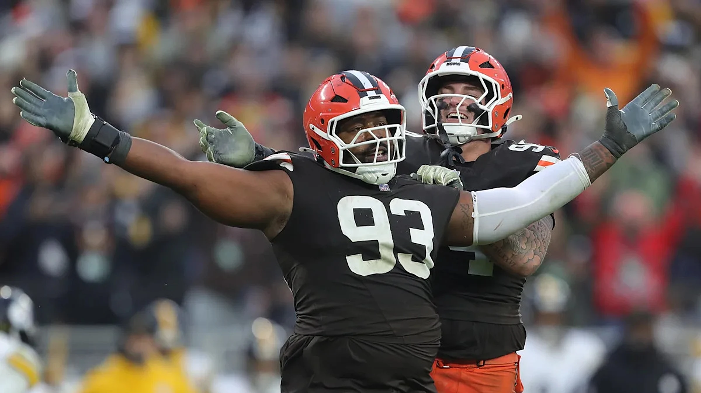 Browns lose veteran defensive tackle to Giants after three seasons