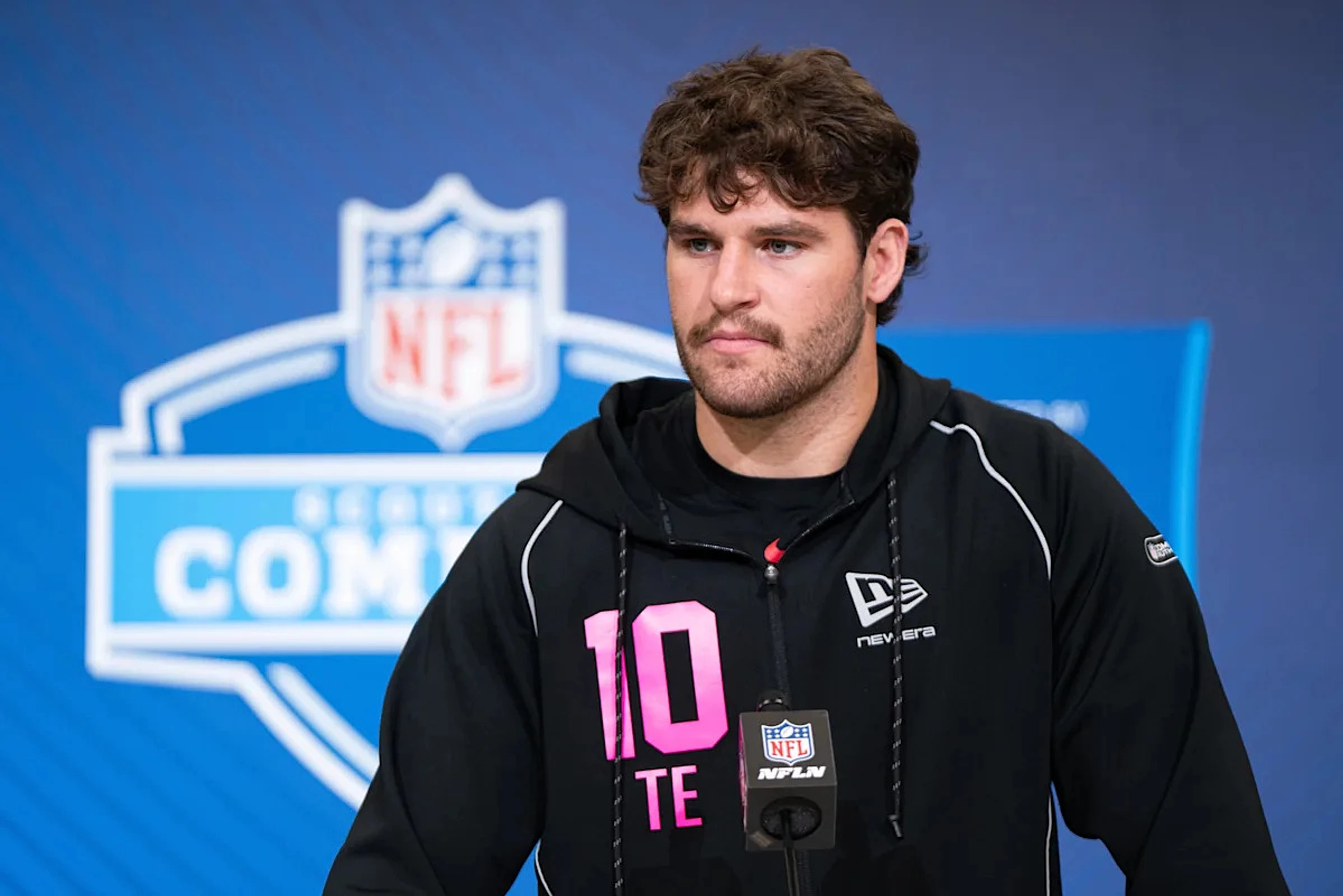 Meet Will Kacmarek: The Dolphins' newest weapon in the run game