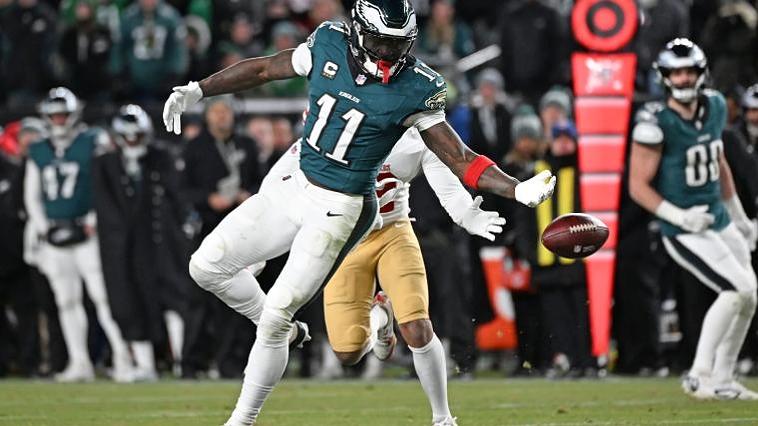 Patriots Reporter Lays Out 'Likely' Trade Package To Land Eagles' A.J. Brown