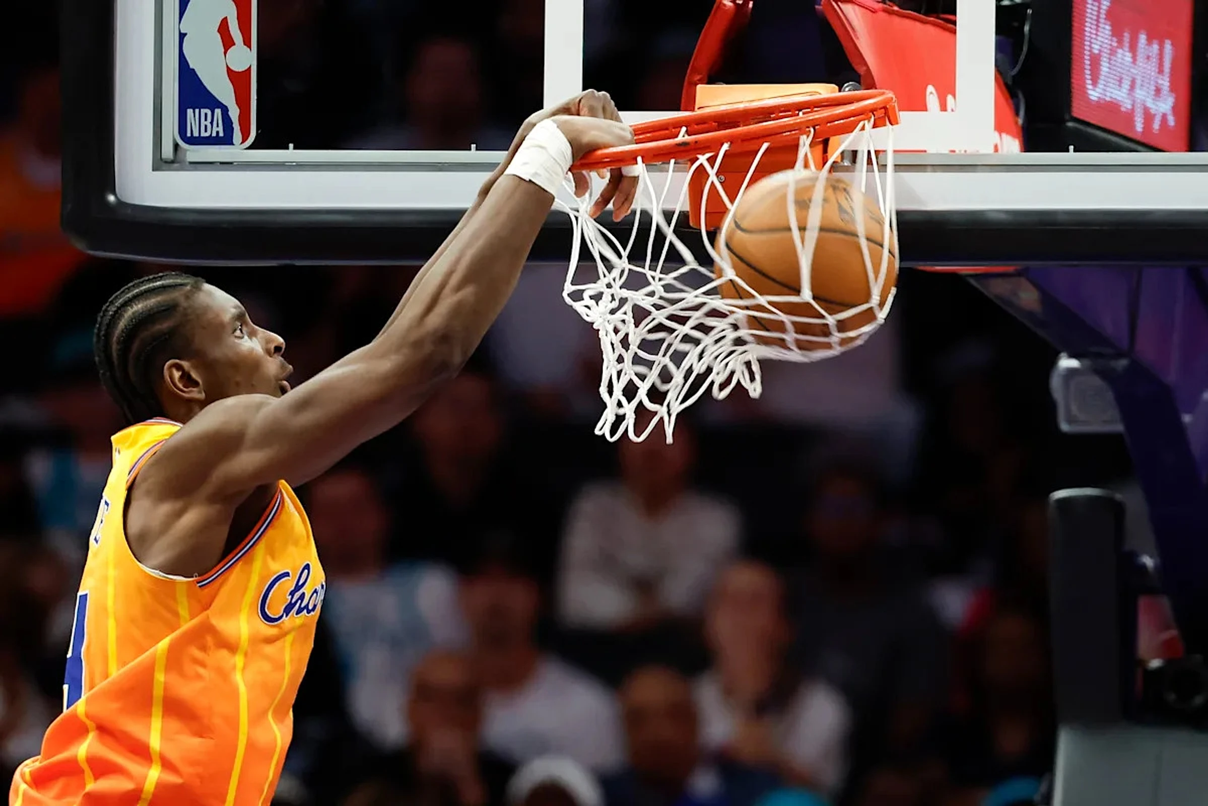 Charlotte's Moussa Diabaté wins NBA's Hustle Award for this season