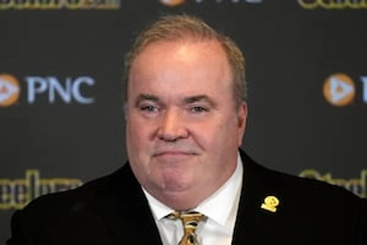 Steelers head coach Mike McCarthy breaks silence on rare UFA tender placed on Aaron Rodgers