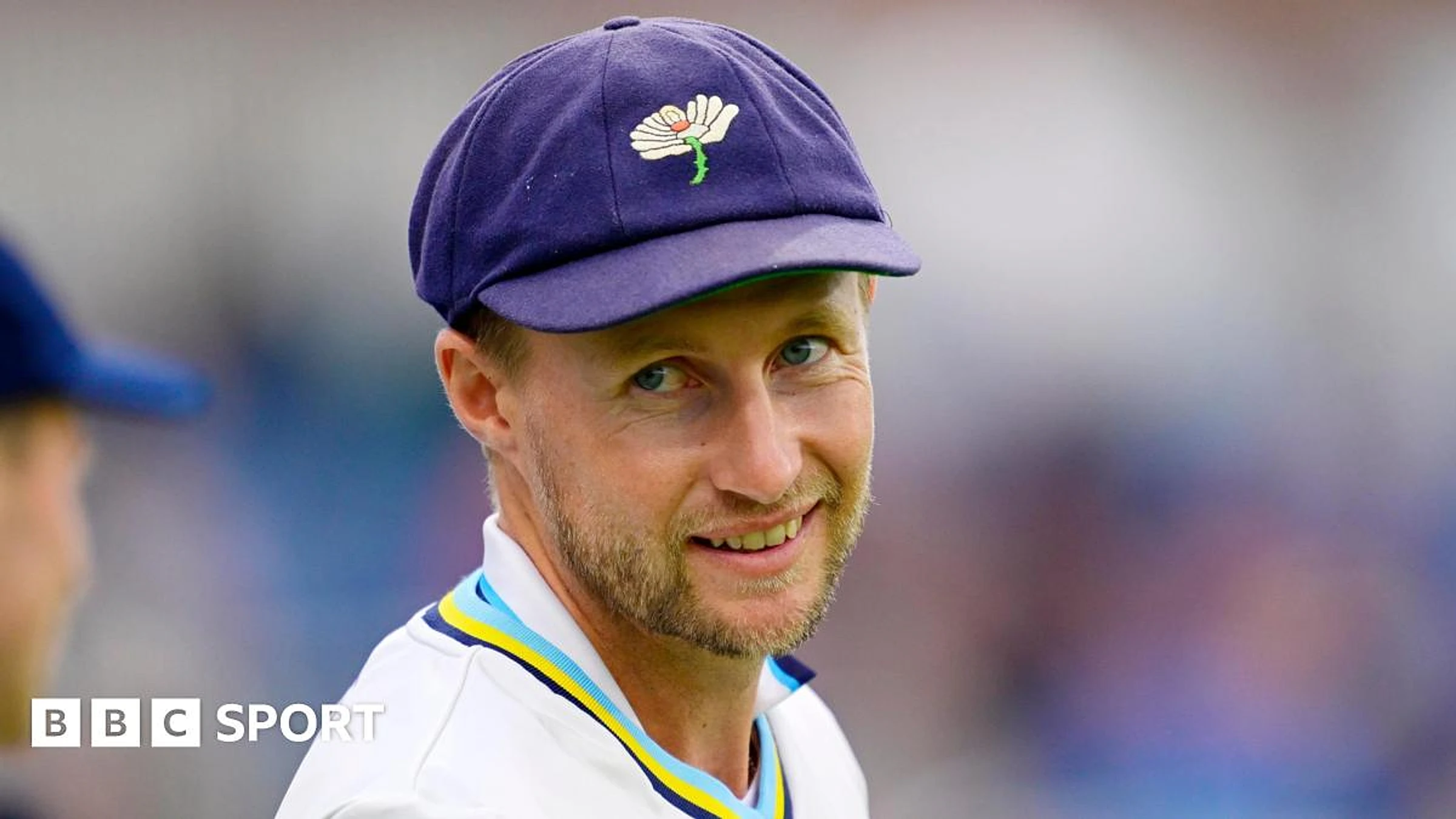 Yorkshire fight back at Somerset before rain