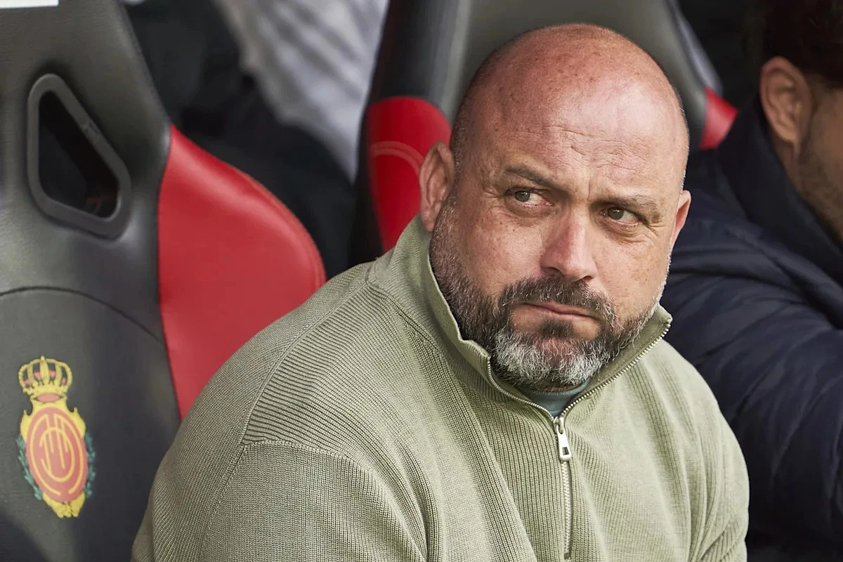 Espanyol manager dismisses idea of Barcelona fans supporting his team against Real Madrid: ‘Last thing on my mind’