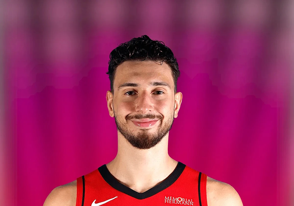 James' 139 total points in the series led both teams; …