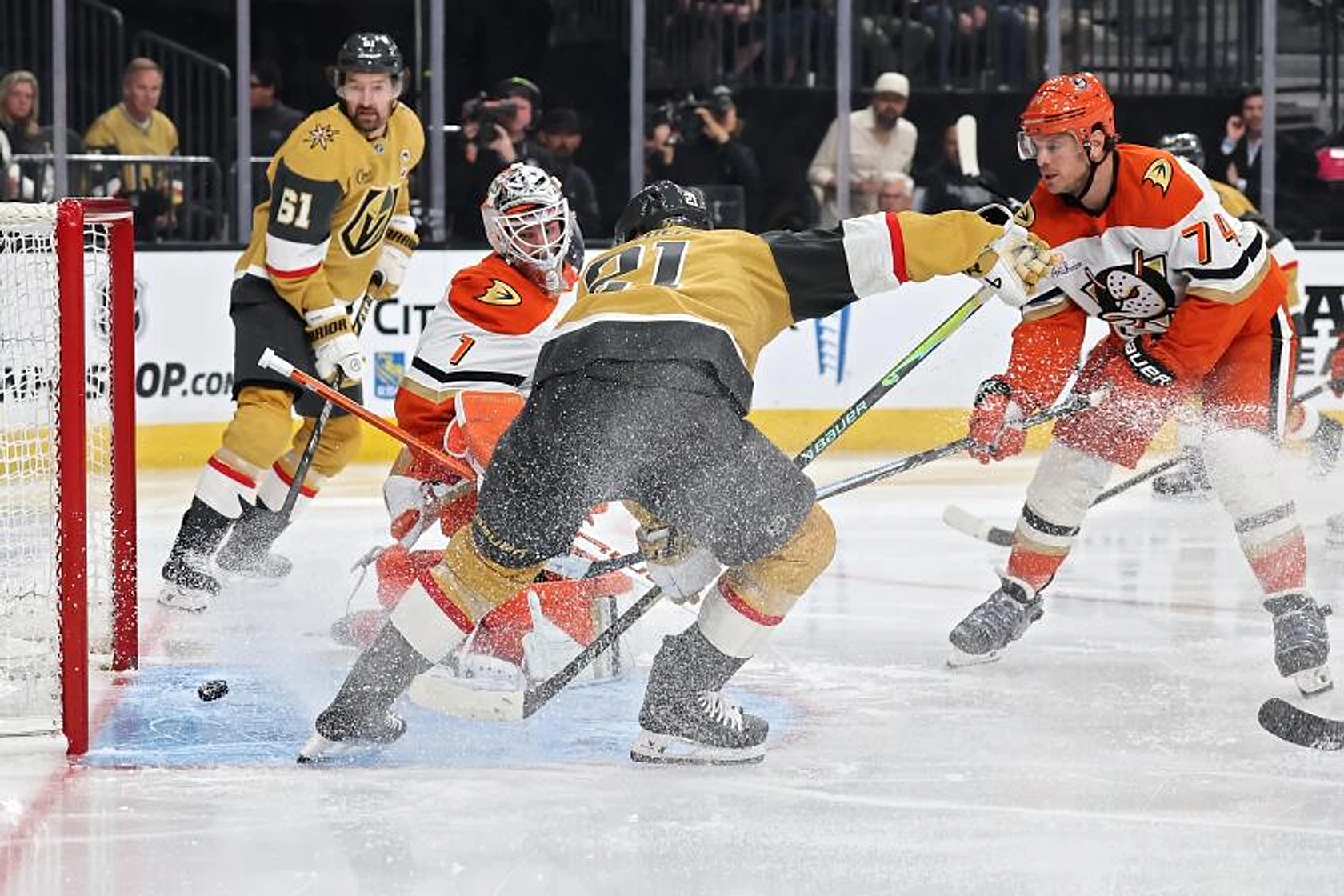 Ducks struggle on power play, are stymied by Carter Hart in Game 1 loss to Vegas