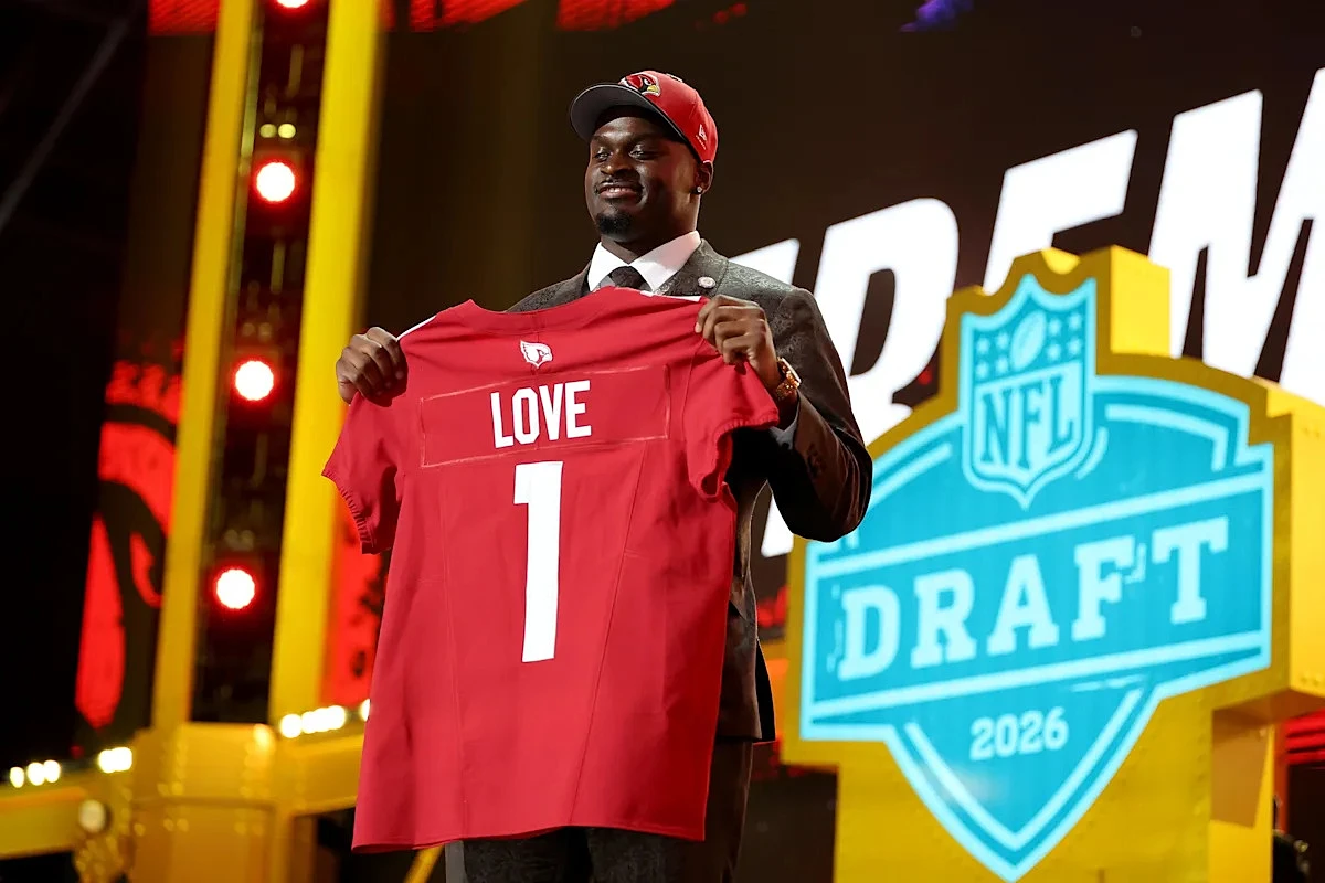 RB Jeremiyah Love has one of the highest-selling rookie jerseys in 2026