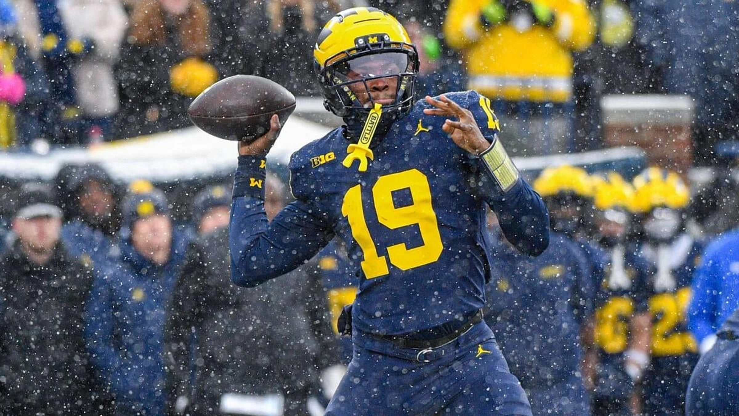 College football's unluckiest QBs: How dropped passes affected completion percentages in 2025