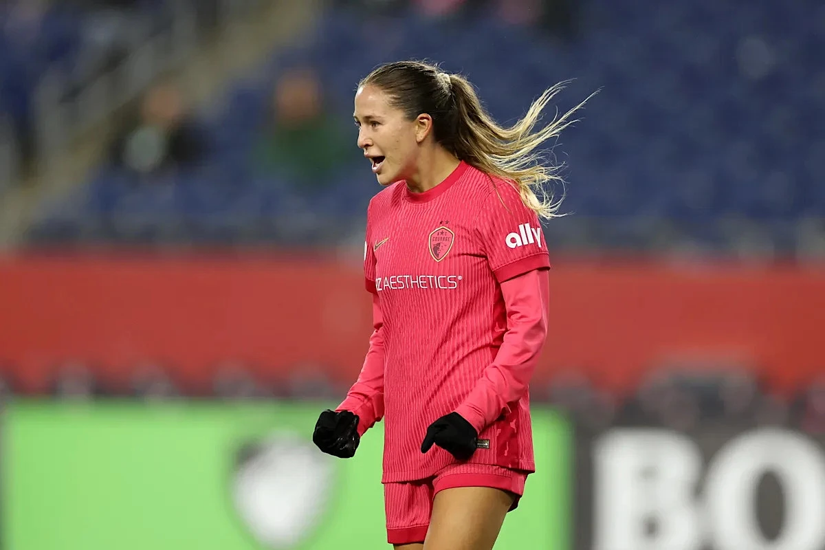 NWSL announces April awards: Best XI, Player of the Month, Coach of the Month, and Rookie of the Month