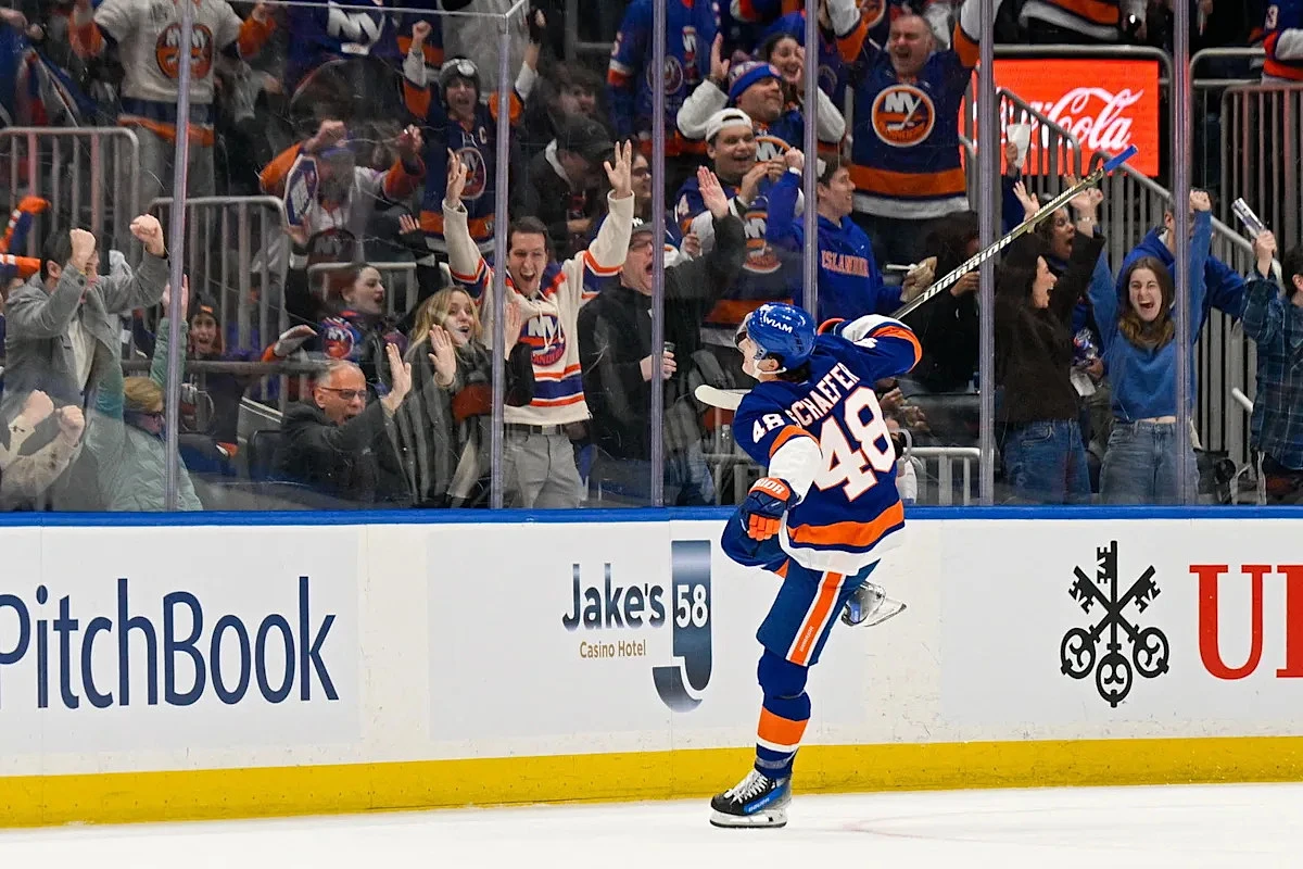 Islanders Rookie Matthew Schaefer Named Calder Trophy Finalist