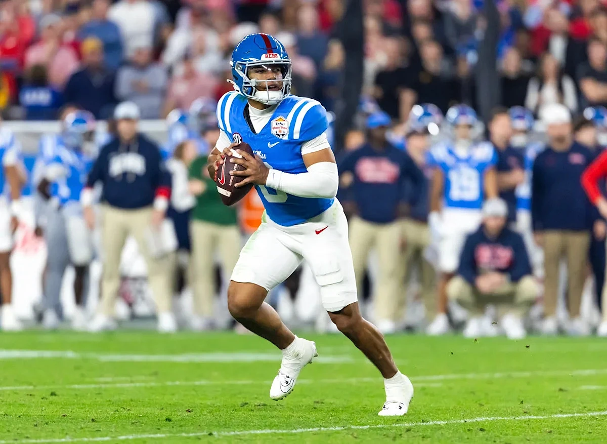 Bucs make unique offensive additions in 2027 NFL Mock Draft