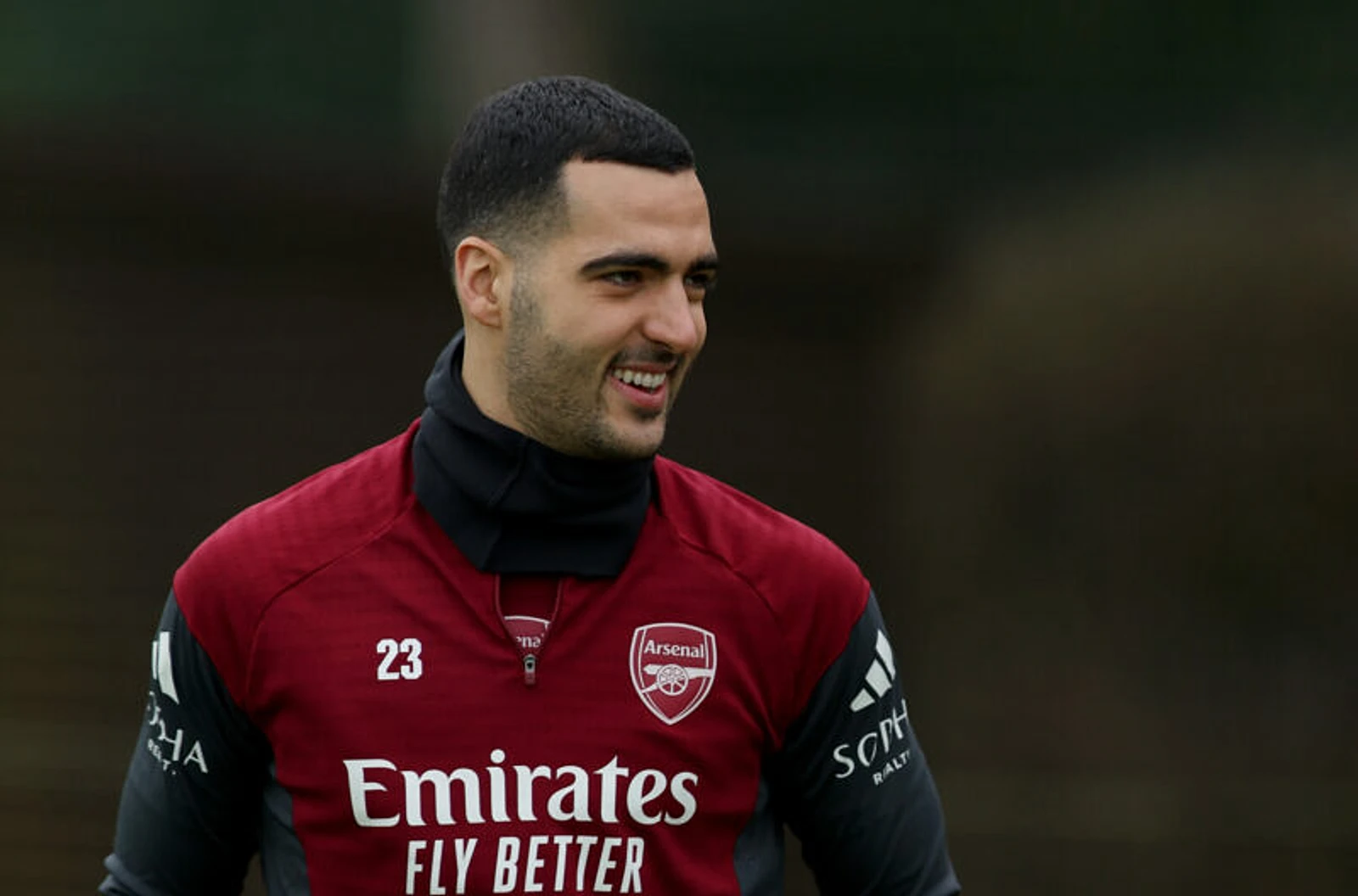 Injured Arsenal player now training on grass again