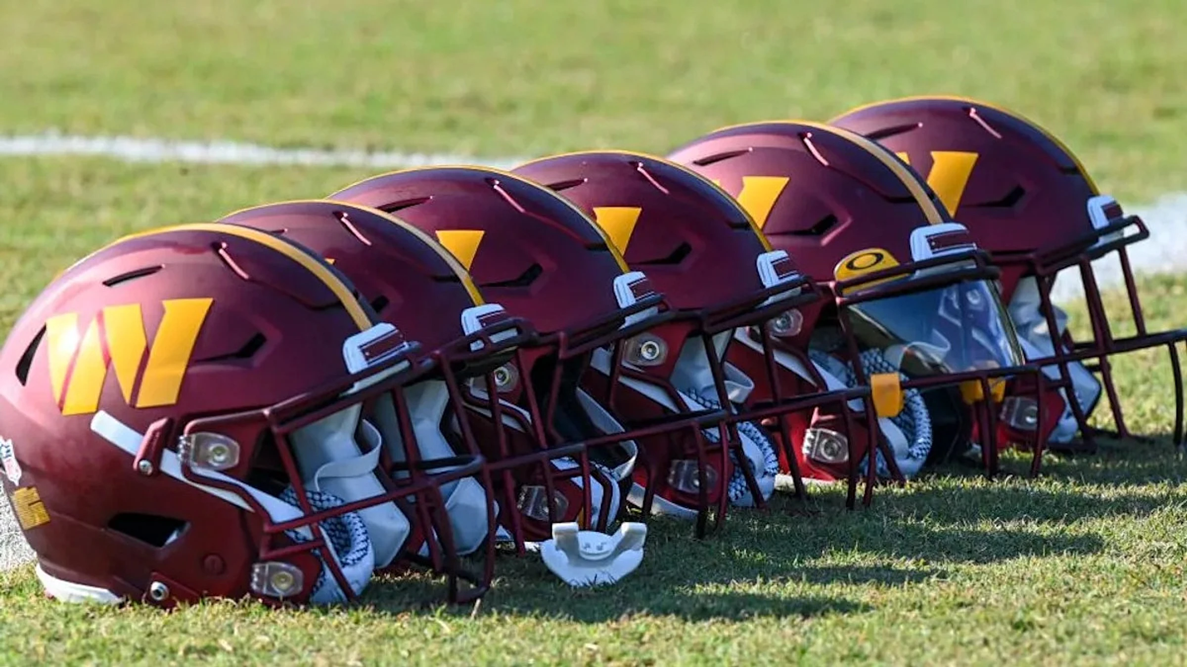 Commanders sign entire 2026 draft class, nine UDFAs