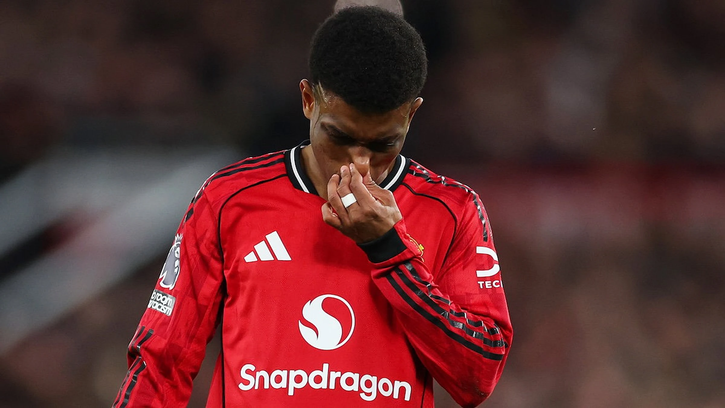 Amad Diallo: Sunderland boss addresses speculation over move for Man United star