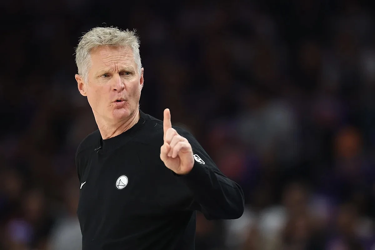 Steve Kerr remaining with Warriors on new contract