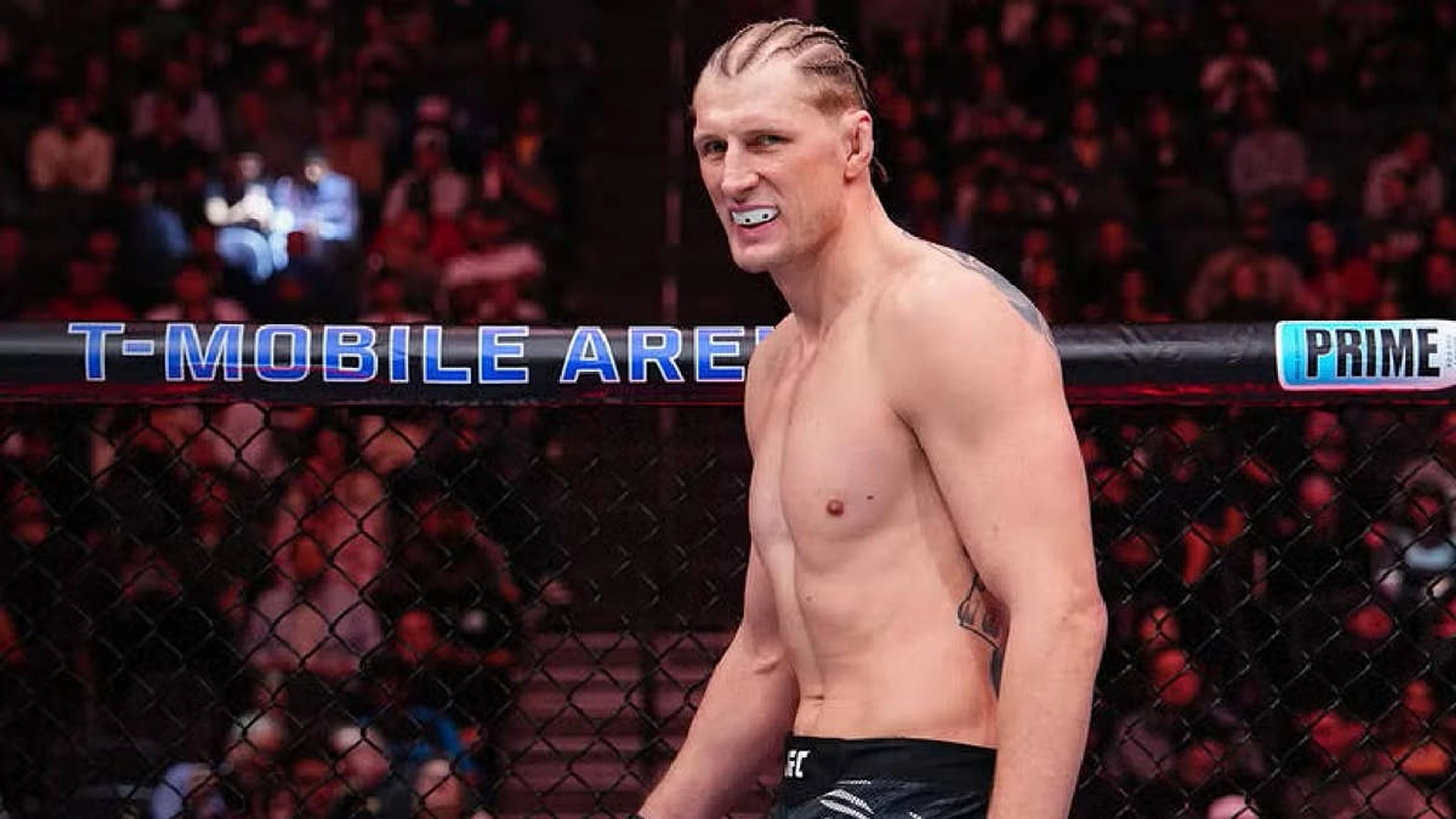 Alexander Volkov decisions Waldo Cortes-Acosta in UFC 328 heavyweight clash